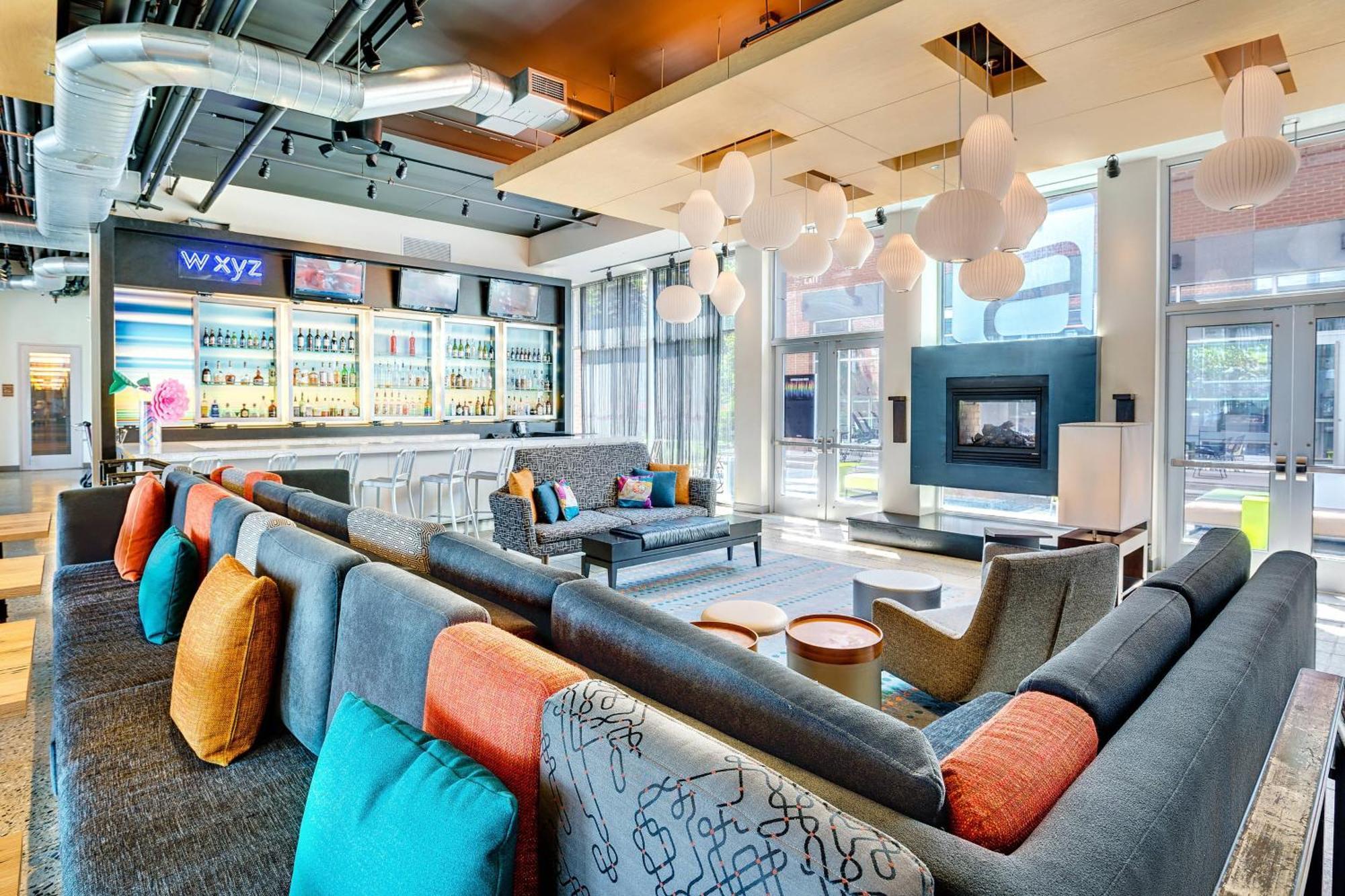 Hotel Aloft Lexington Esterno foto